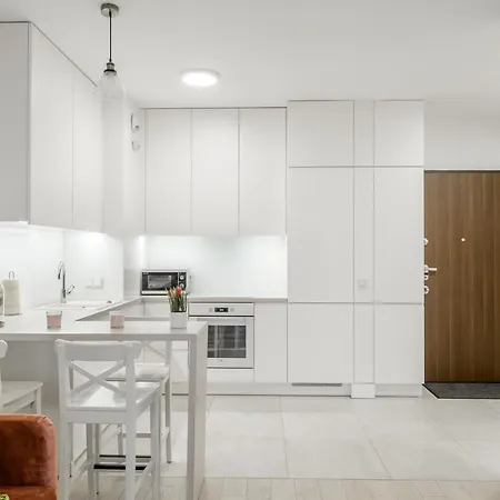 Lumina Luxury In Mennica Lägenhetshotell Warszawa