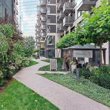 Lägenhetshotell Lumina Luxury In Mennica Warszawa