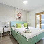 Lumina Luxury In Mennica Lejlighedshotel 5*