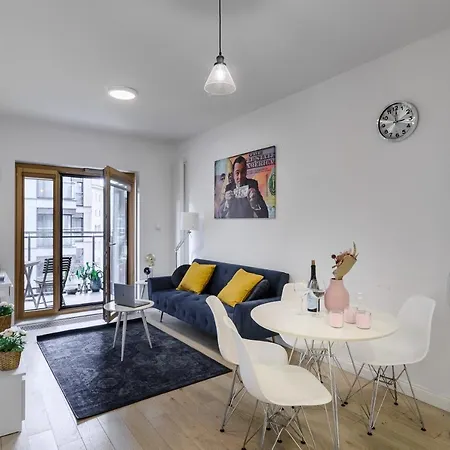 Lumina I Design 2-room I Parking I Balcony I Mennica