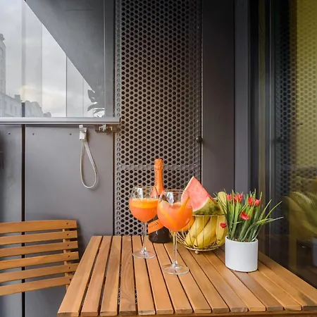 Lumina I Design 2-room I Parking I Balcony I Mennica Apart-hotel Varsóvia