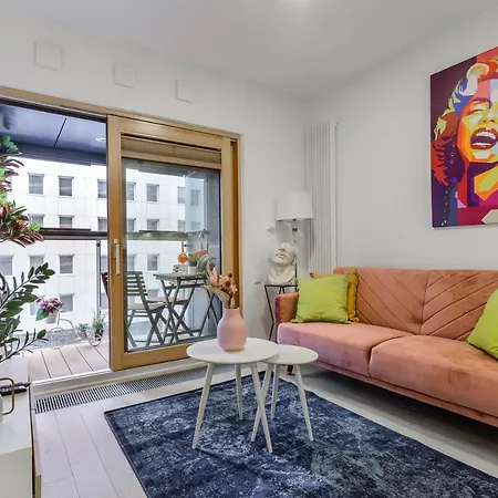 Lägenhetshotell Lumina Luxury In Mennica Warszawa