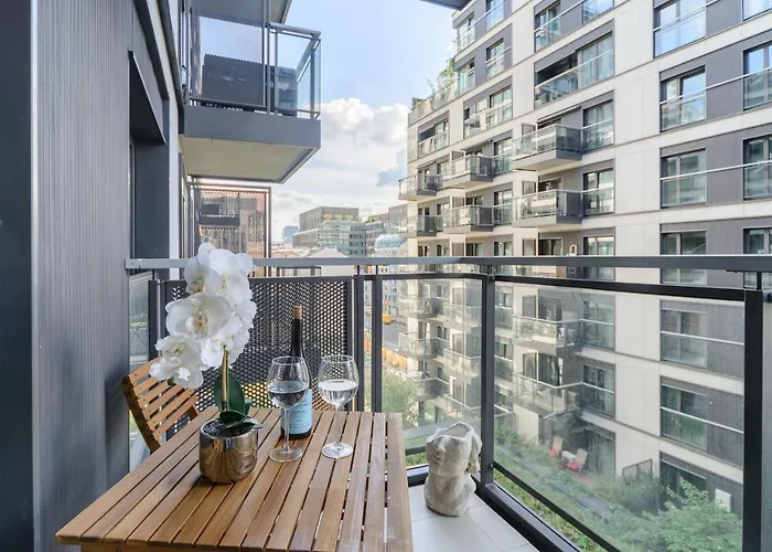 Lumina Luxury In Mennica Hotel apartamentowy