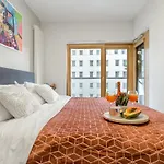 מלון דירות Lumina Luxury In Mennica